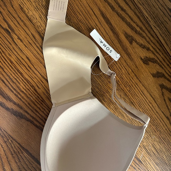 Soma vanishing 360 wireless warm amber bra - Picture 7 of 8
